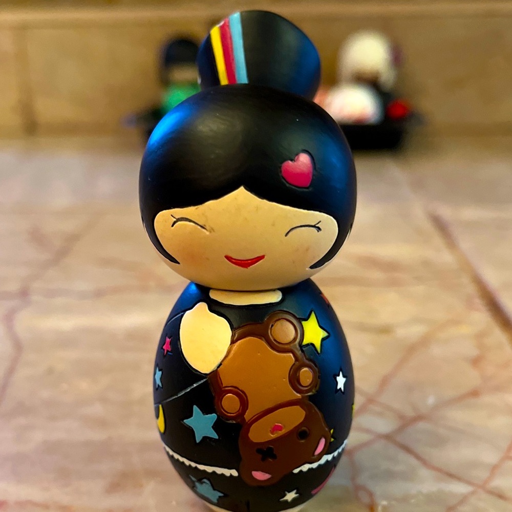 Meet your Posher, Davina